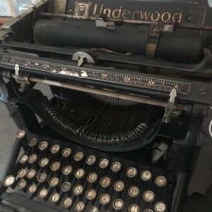 Meet your Posher, Yesenia